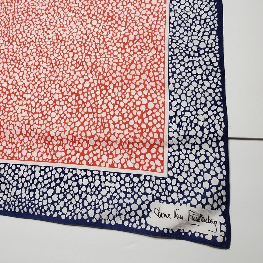 Vintage Diane Von Furstenberg Cotton Red, white and blue handkerchief - Picture 4 of 7